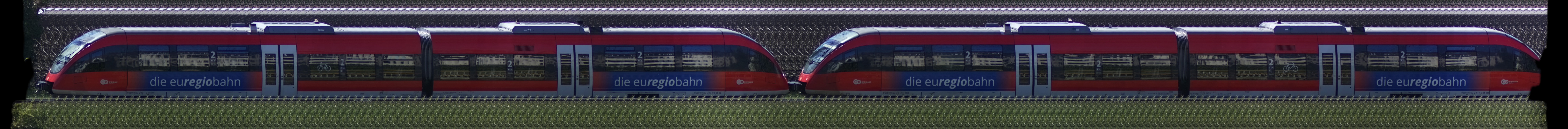 There should be a train photo here :'(