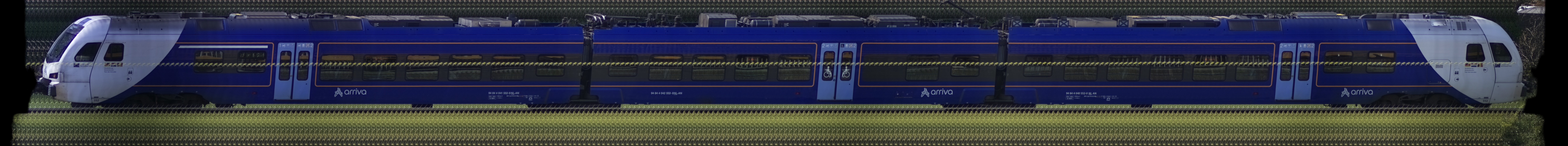 There should be a train photo here :'(