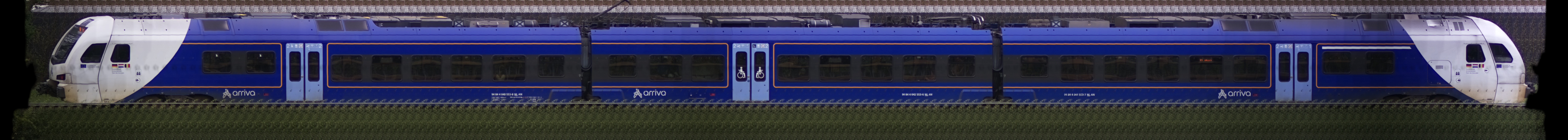 There should be a train photo here :'(