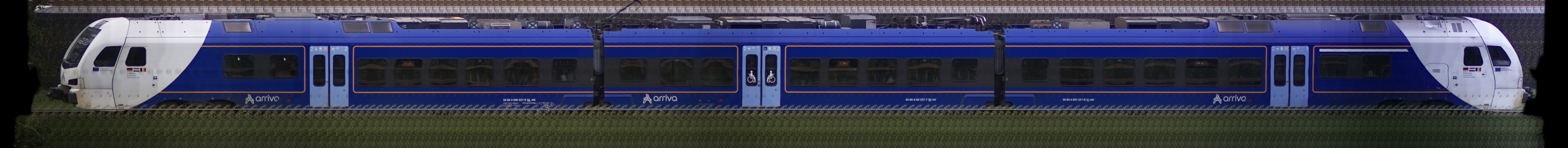 There should be a train photo here :'(