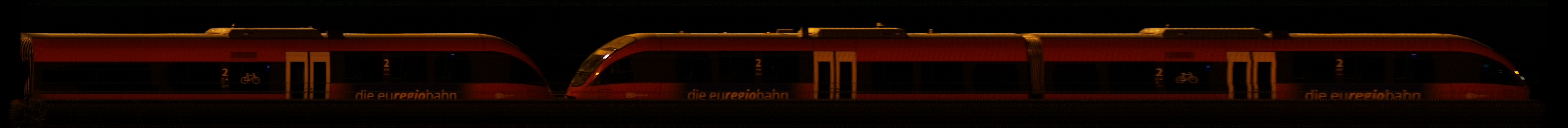 There should be a train photo here :'(