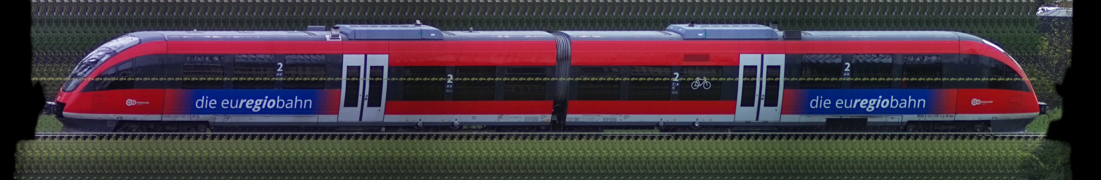 There should be a train photo here :'(