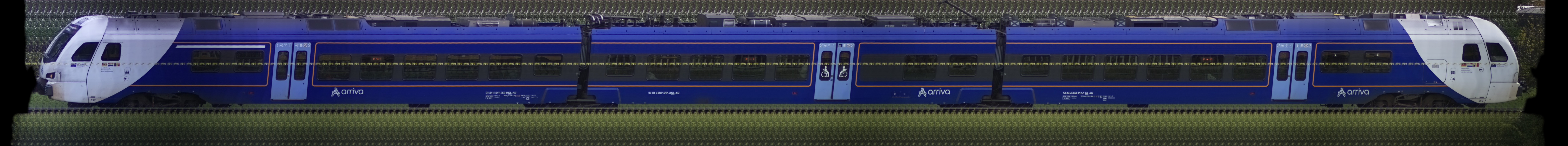 There should be a train photo here :'(