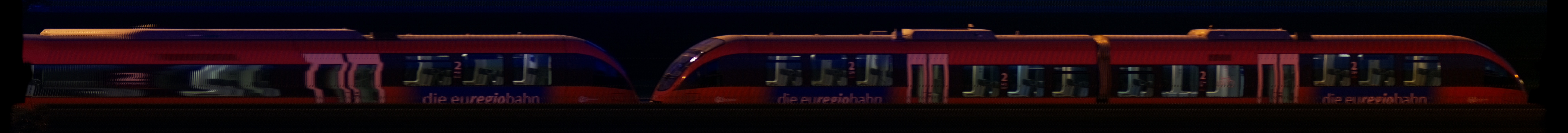 There should be a train photo here :'(