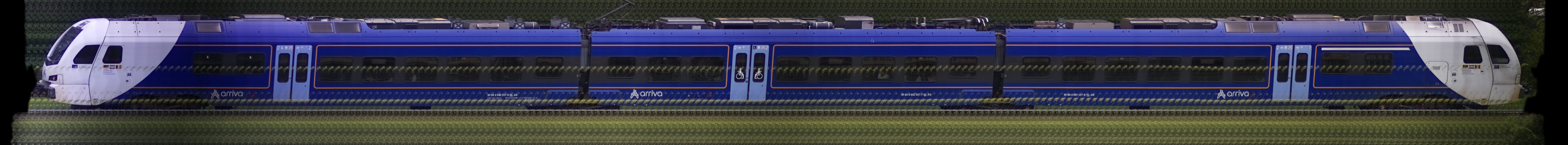 There should be a train photo here :'(