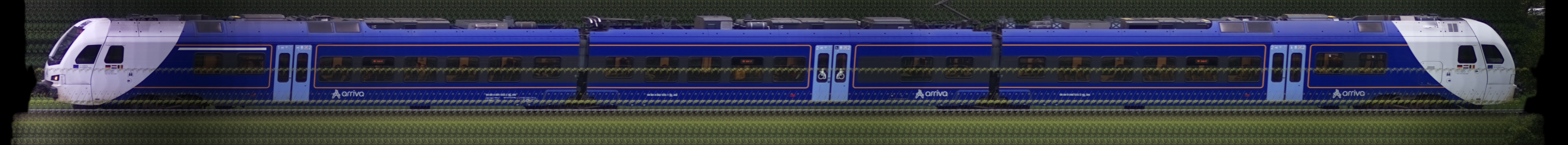 There should be a train photo here :'(