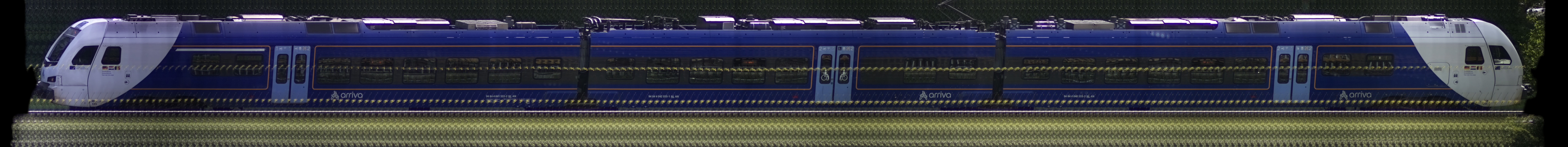 There should be a train photo here :'(