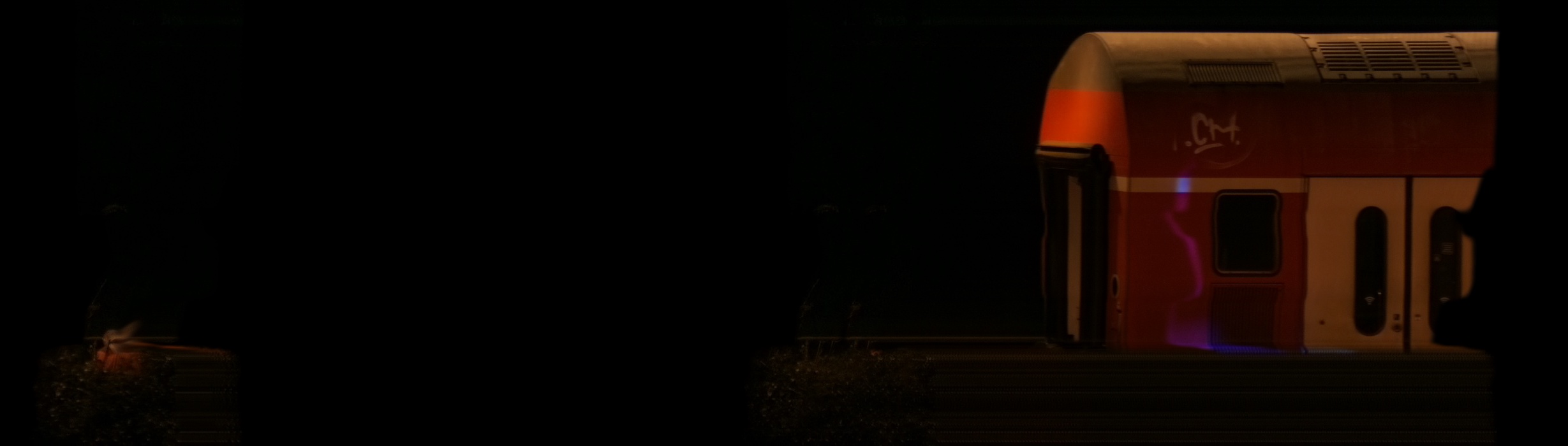 There should be a train photo here :'(