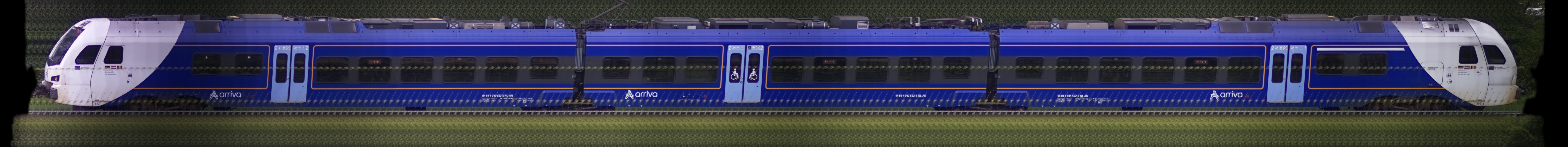 There should be a train photo here :'(