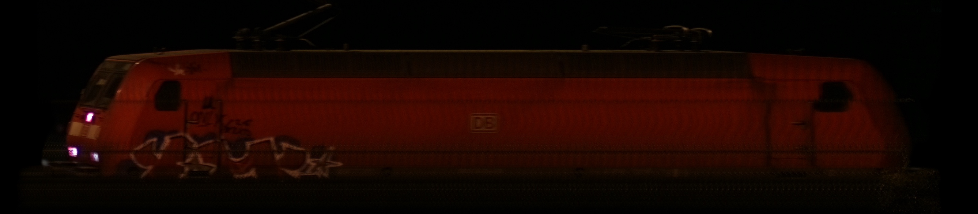 There should be a train photo here :'(