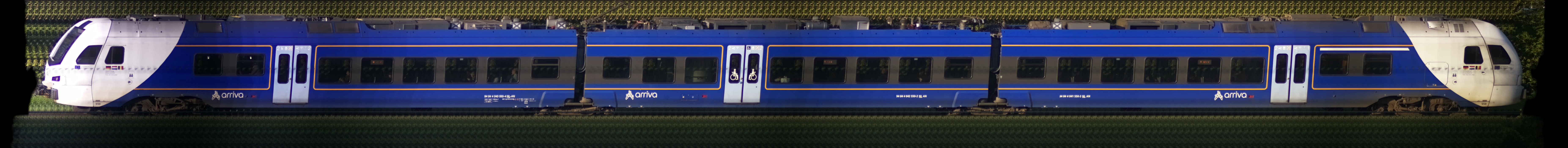 There should be a train photo here :'(