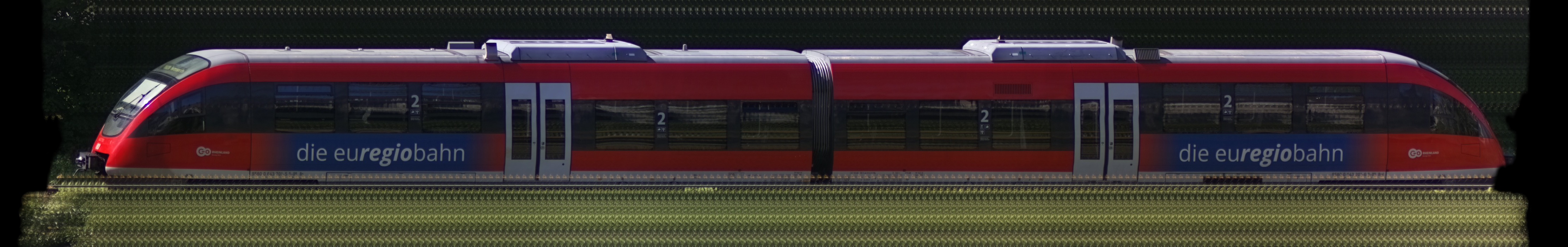 There should be a train photo here :'(