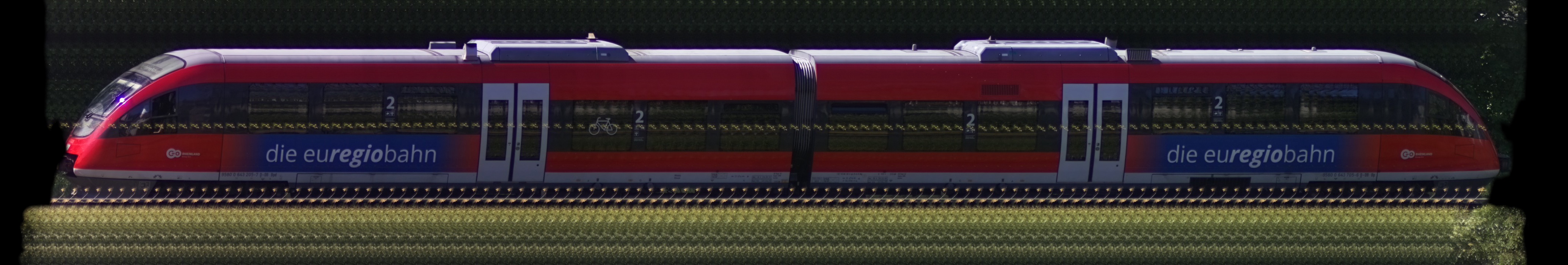 There should be a train photo here :'(