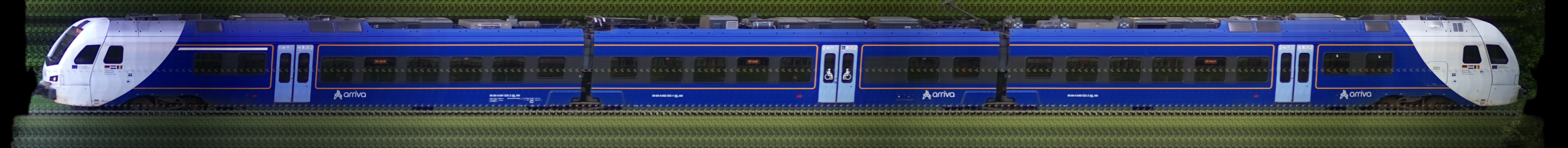 There should be a train photo here :'(