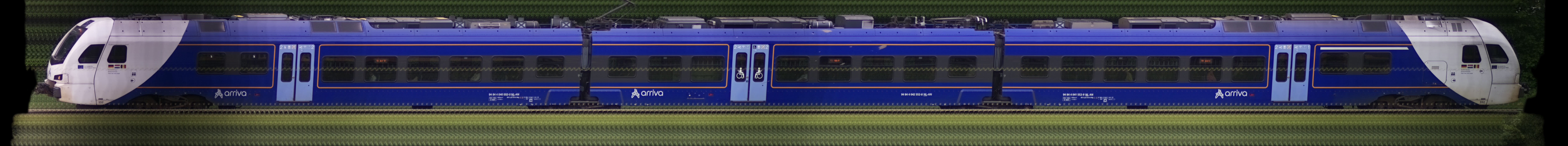 There should be a train photo here :'(