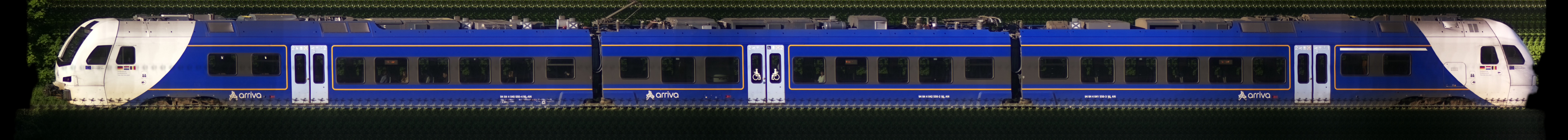 There should be a train photo here :'(