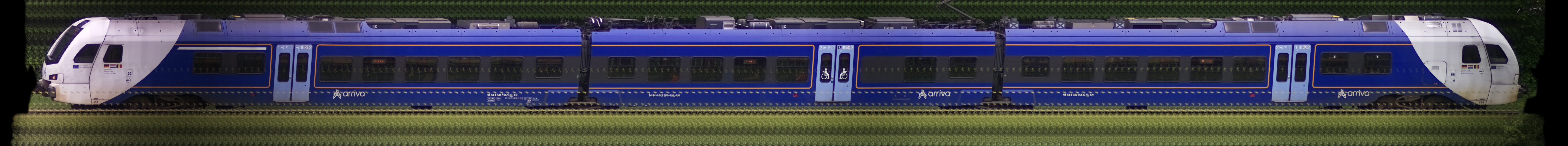 There should be a train photo here :'(