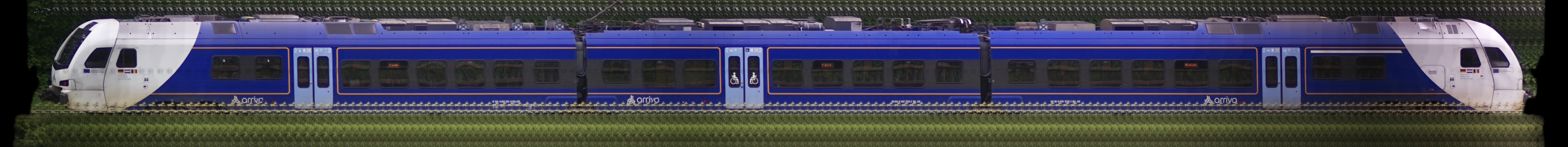 There should be a train photo here :'(