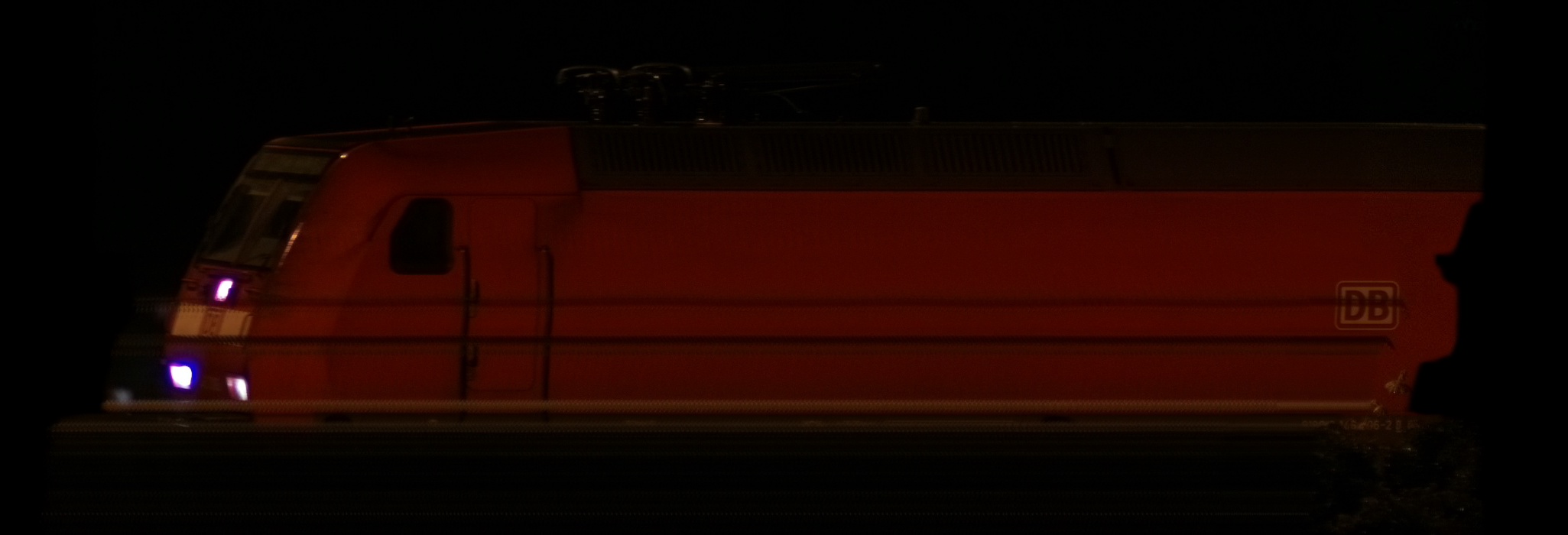 There should be a train photo here :'(