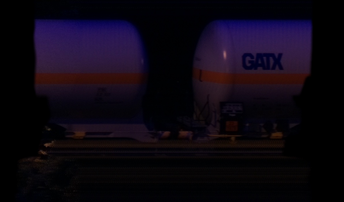 There should be a train photo here :'(