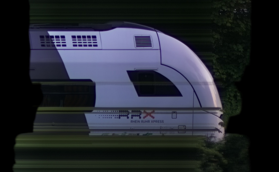 There should be a train photo here :'(