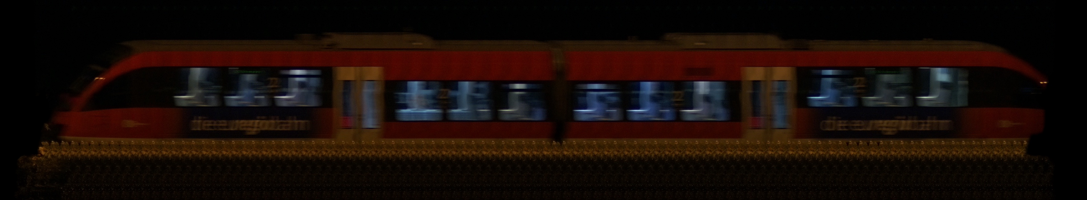 There should be a train photo here :'(