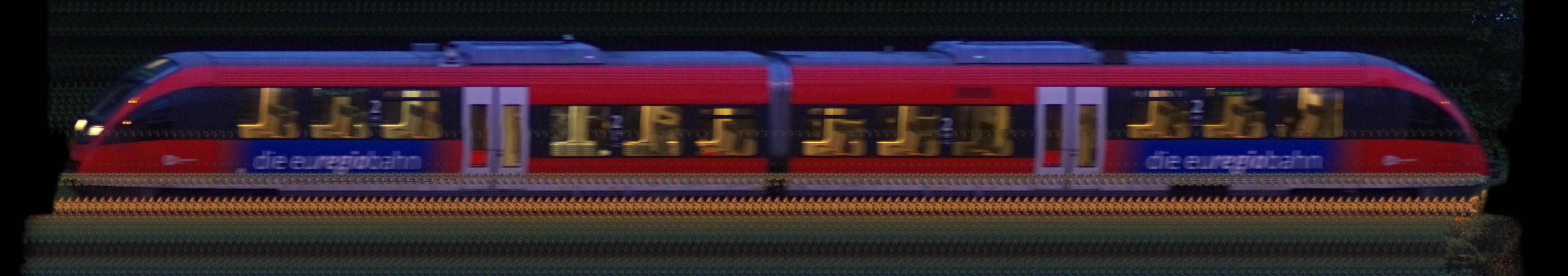 There should be a train photo here :'(