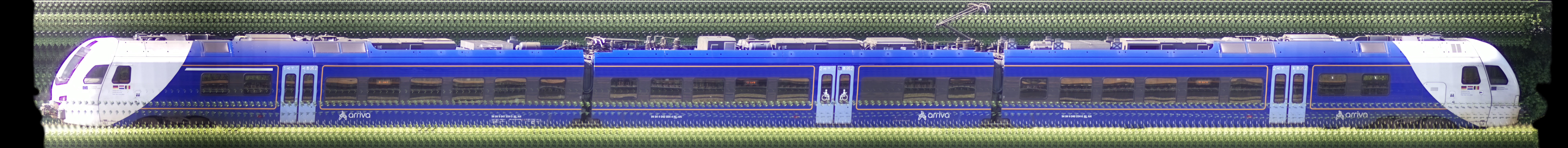 There should be a train photo here :'(