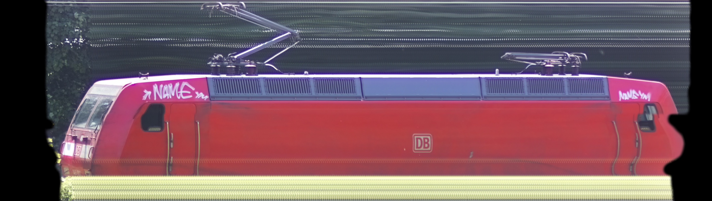 There should be a train photo here :'(