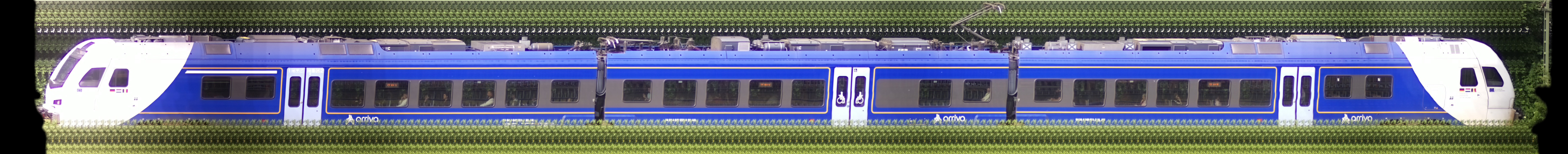 There should be a train photo here :'(