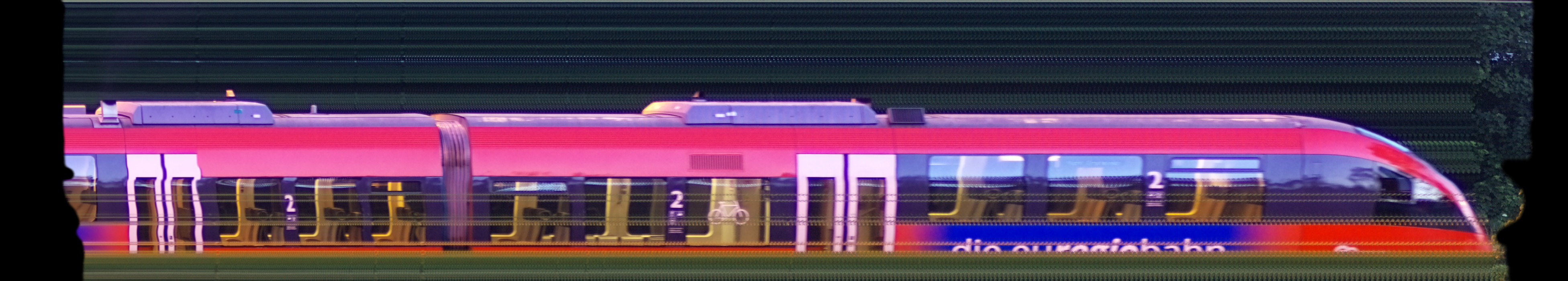 There should be a train photo here :'(