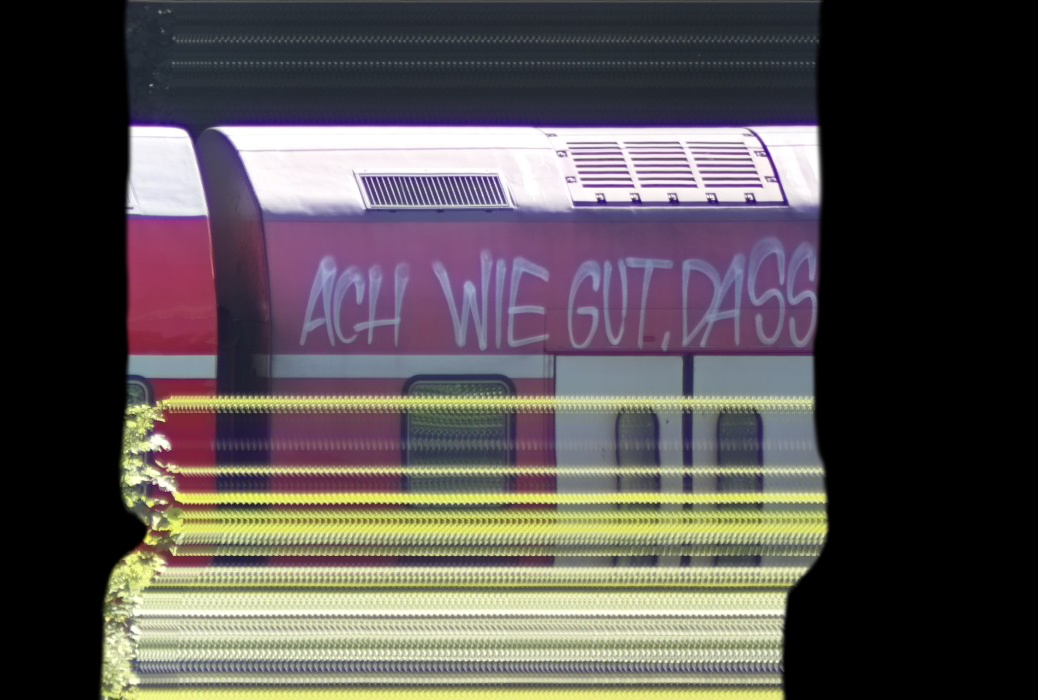 There should be a train photo here :'(