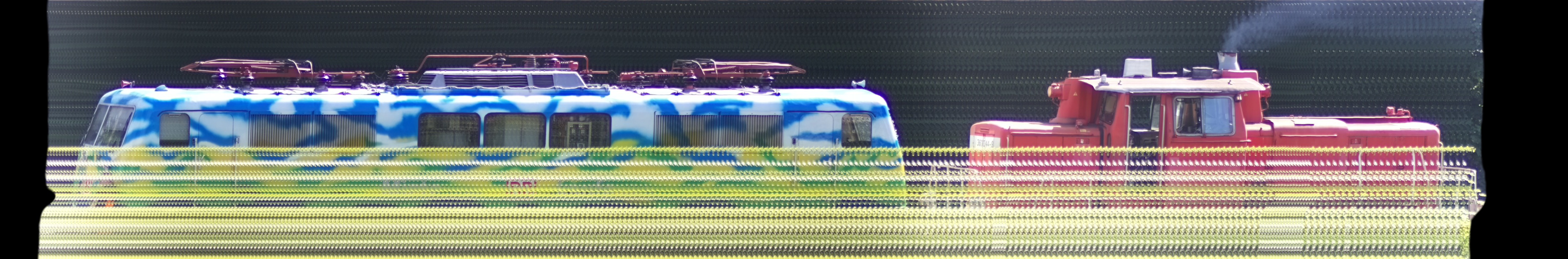 There should be a train photo here :'(