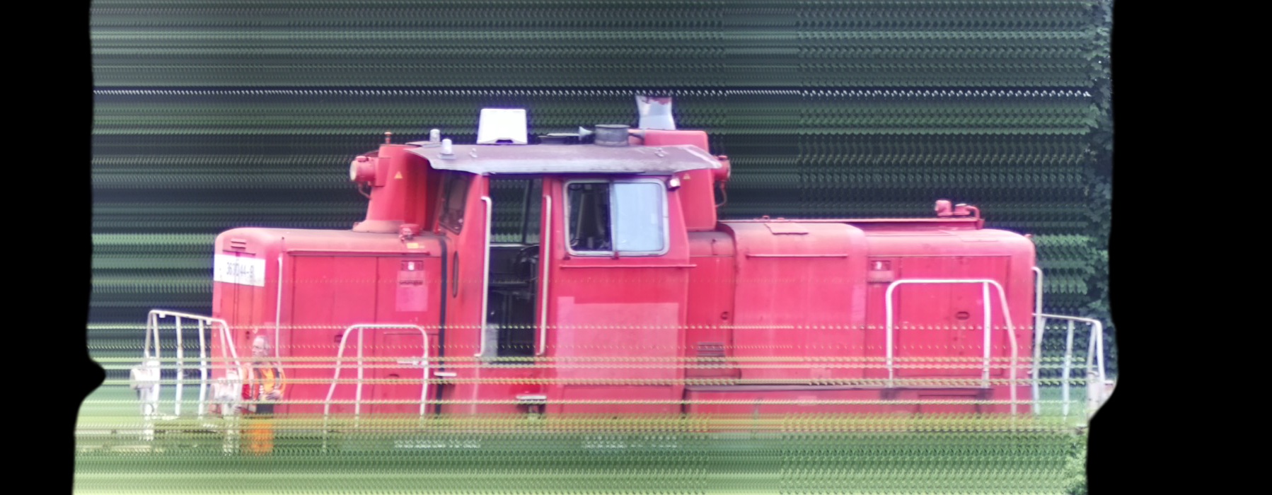 There should be a train photo here :'(