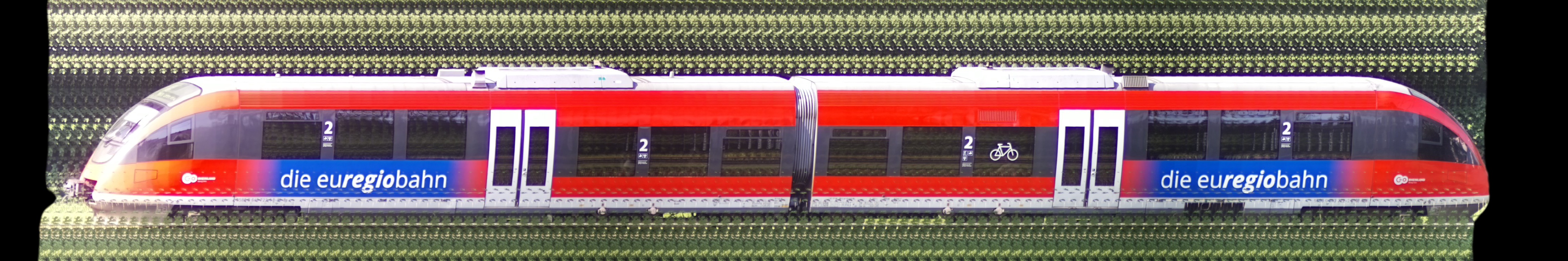 There should be a train photo here :'(