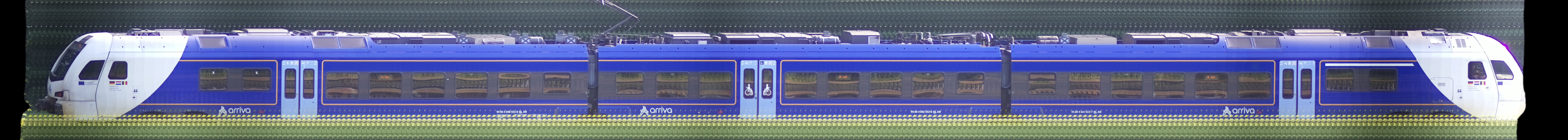 There should be a train photo here :'(