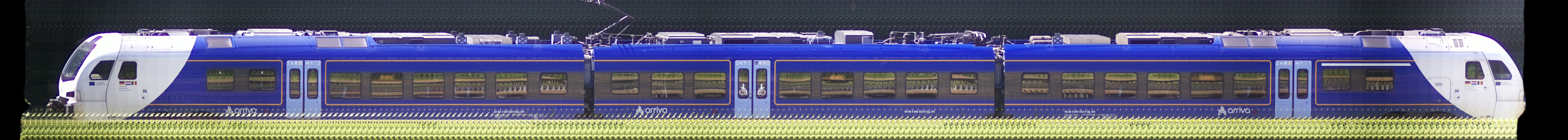 There should be a train photo here :'(