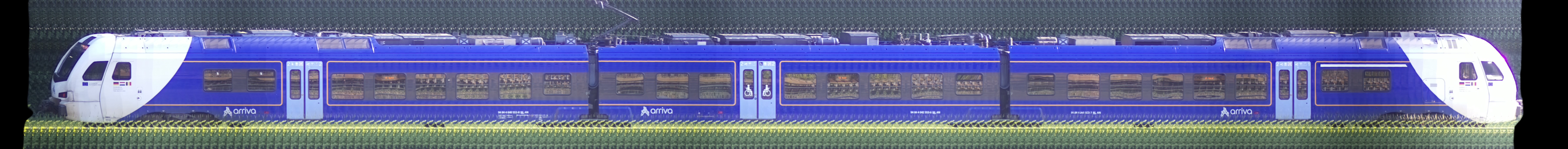 There should be a train photo here :'(