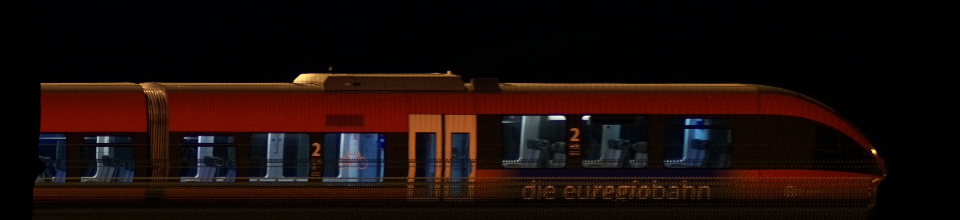 There should be a train photo here :'(