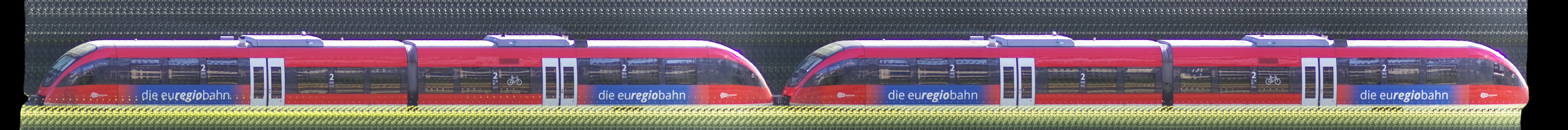 There should be a train photo here :'(