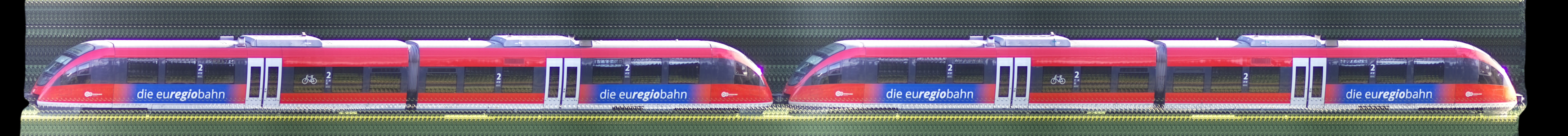 There should be a train photo here :'(