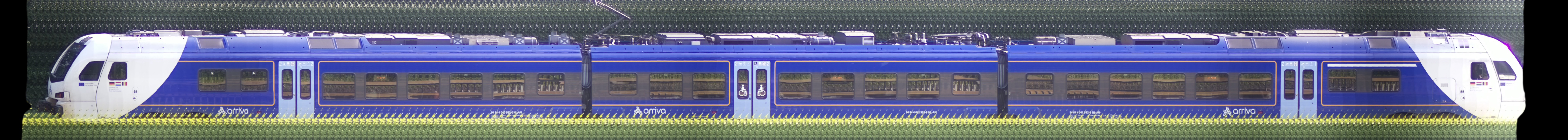 There should be a train photo here :'(