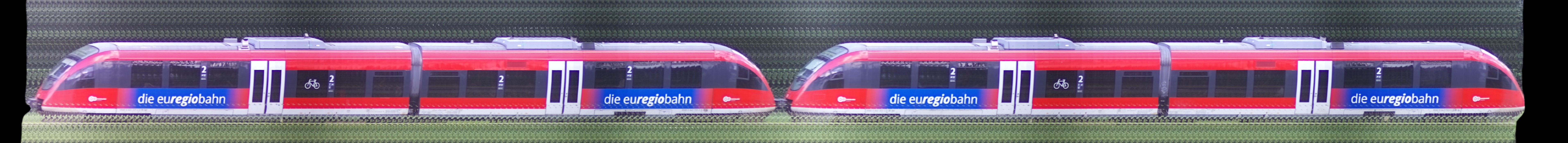 There should be a train photo here :'(