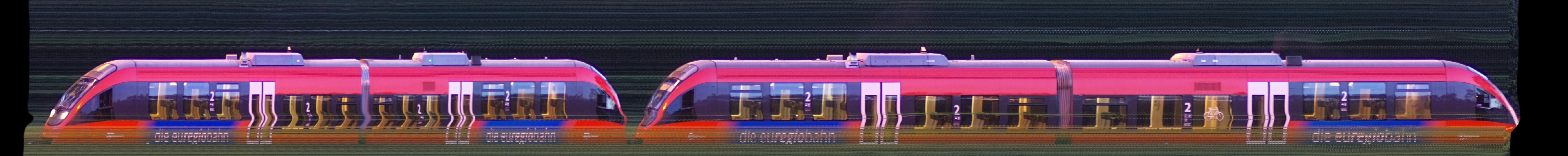 There should be a train photo here :'(