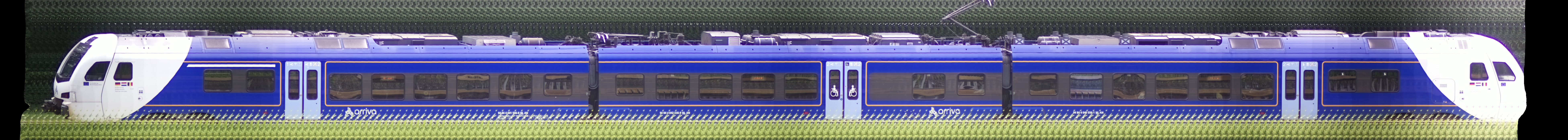 There should be a train photo here :'(