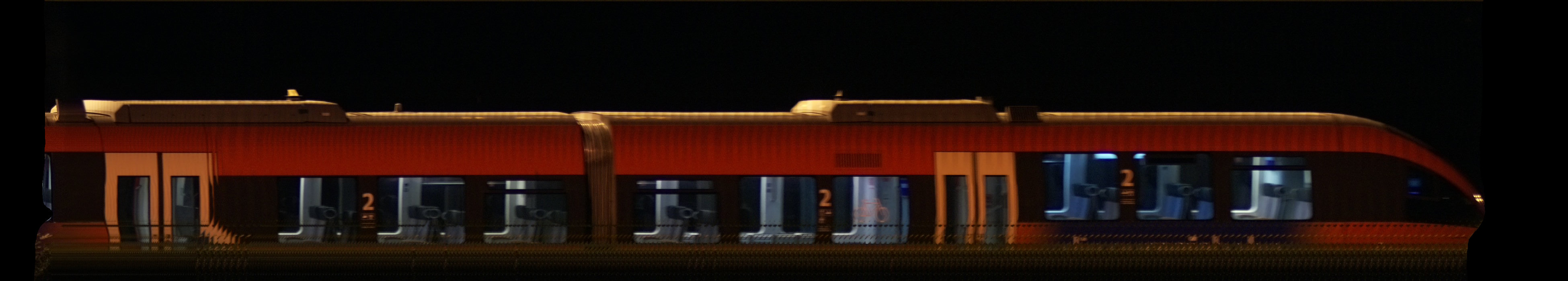 There should be a train photo here :'(