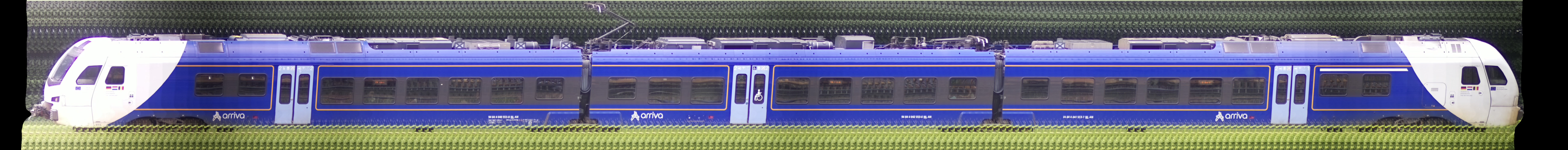 There should be a train photo here :'(