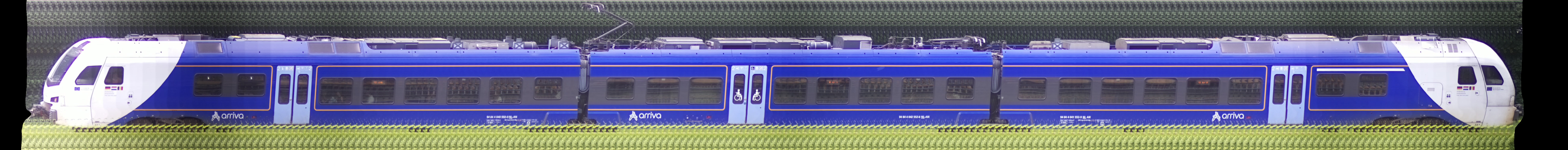 There should be a train photo here :'(