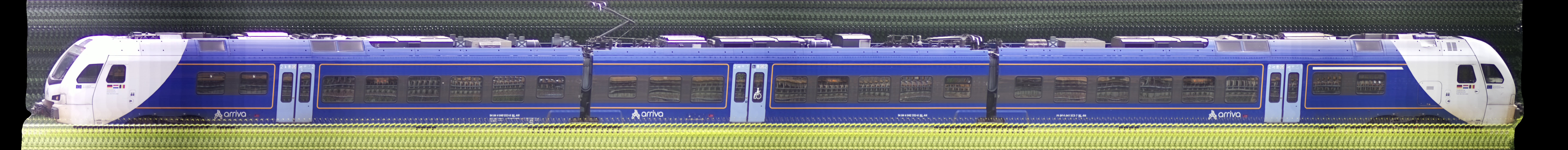 There should be a train photo here :'(