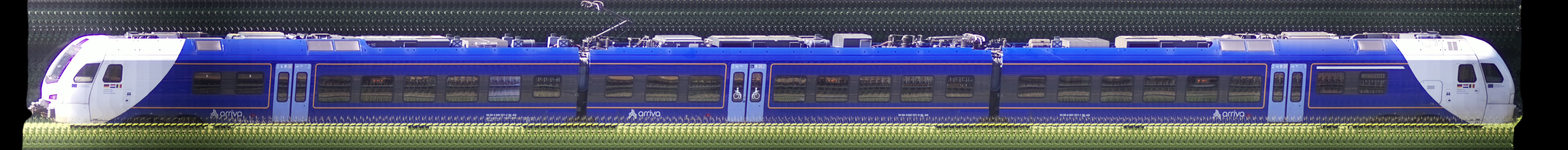 There should be a train photo here :'(